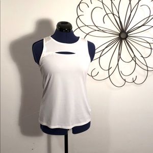 Sports top